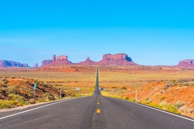 보험으로 현명한 재테크 시작하기: 2025년 시장 전망과 함께